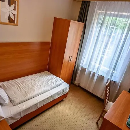 Hotel Am Rathaus 2*